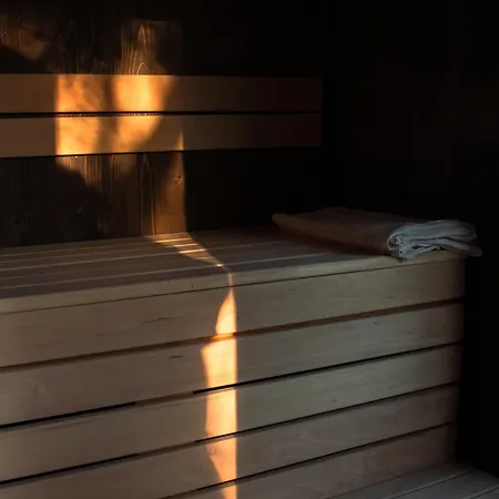 Veritas Beyond Glamping * Hostka (Usti nad Labem)