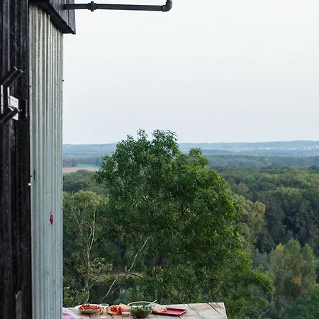 Veritas Beyond Glamping Prázdninový dům Hostka (Usti nad Labem)