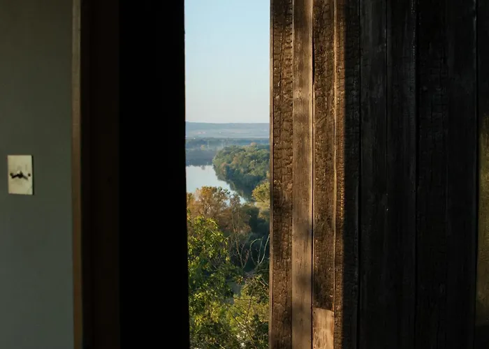 Veritas Beyond Glamping Hošťka