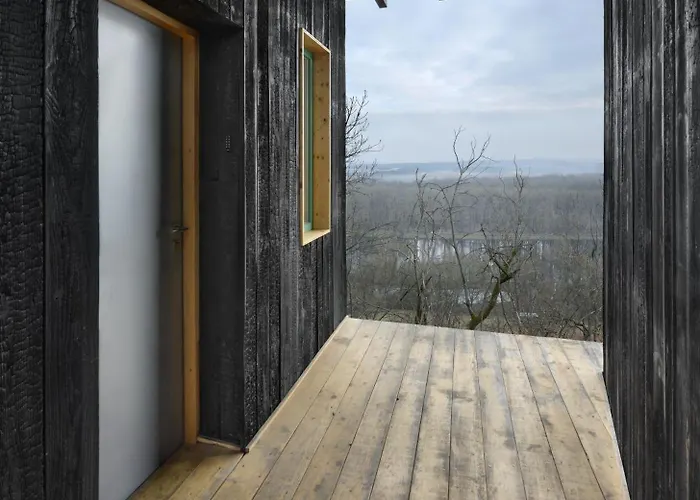 Veritas Beyond Glamping 別荘 Hošťka